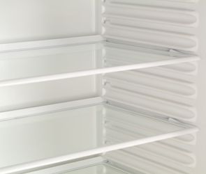 Полки-стекло в холодильниках АТЛАНТ